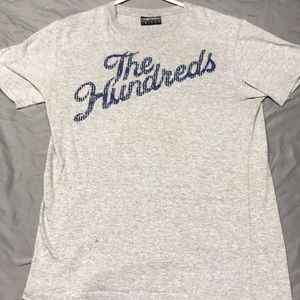 THE HUNDREDS embossed cursive tee shirt